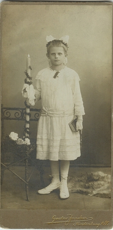 Zdjcie wykonane w Atelier Gustav Juncker.